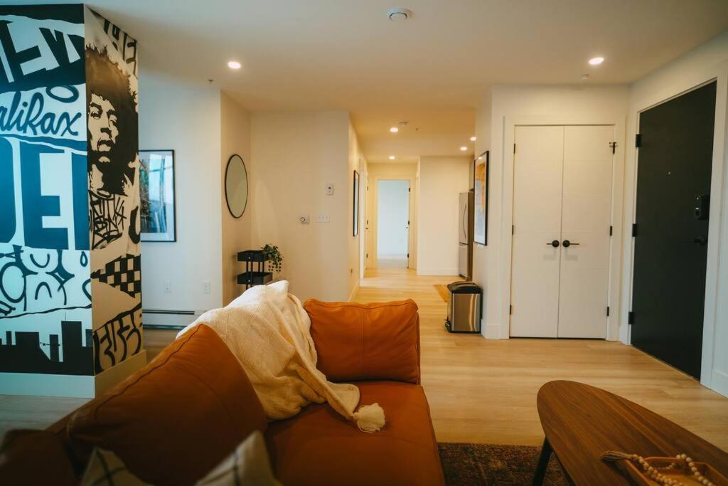 Chic Cozy Retreat - 2Br - Stunning North End Views Apartment Халифакс Екстериор снимка