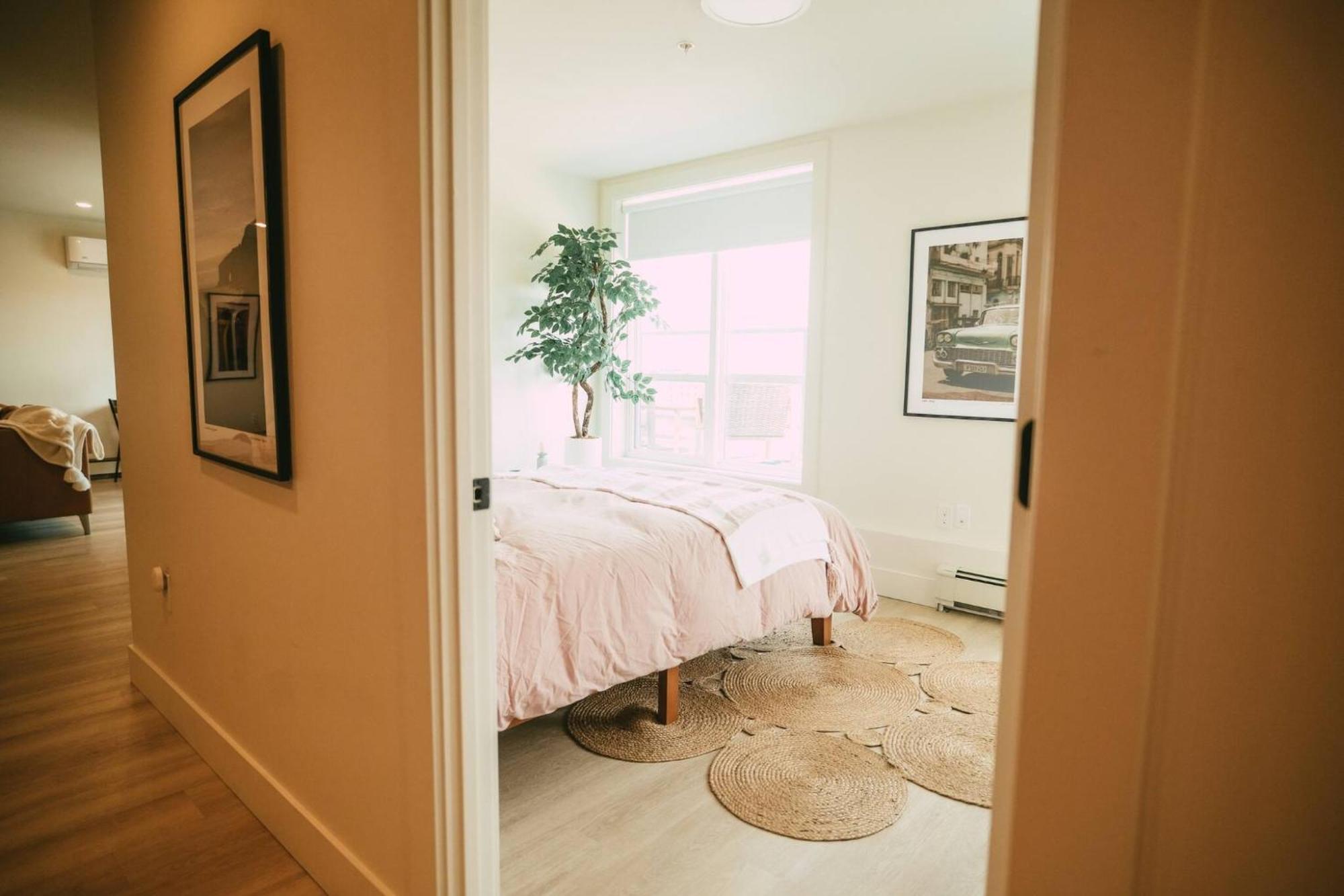 Chic Cozy Retreat - 2Br - Stunning North End Views Apartment Халифакс Екстериор снимка